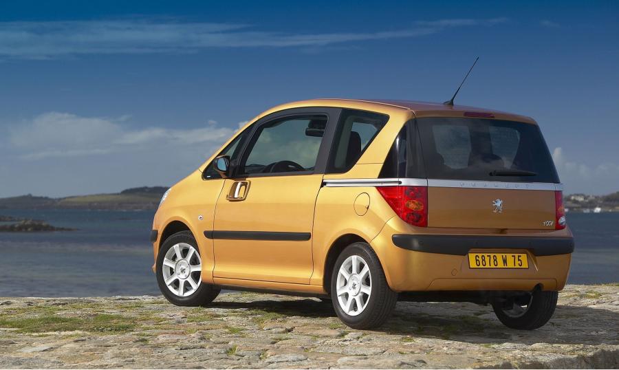  Peugeot 1007 2005 года  (фото 18 из 42)
